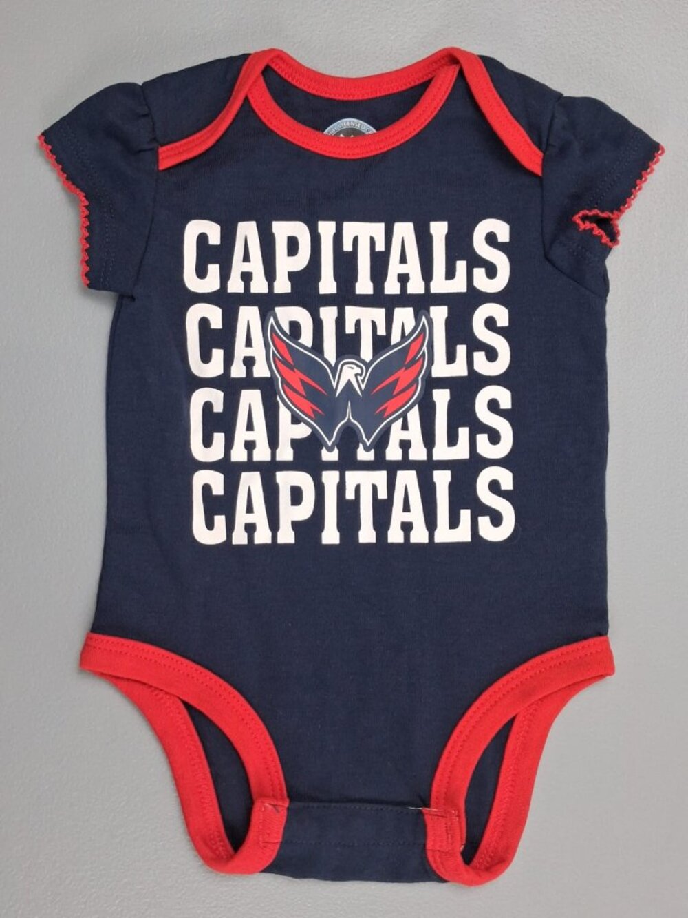 NHL Washington Capitals Infant Girl Short Sleeve Bodysuit — 0-3M